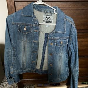 Cropped jean jacket!!!